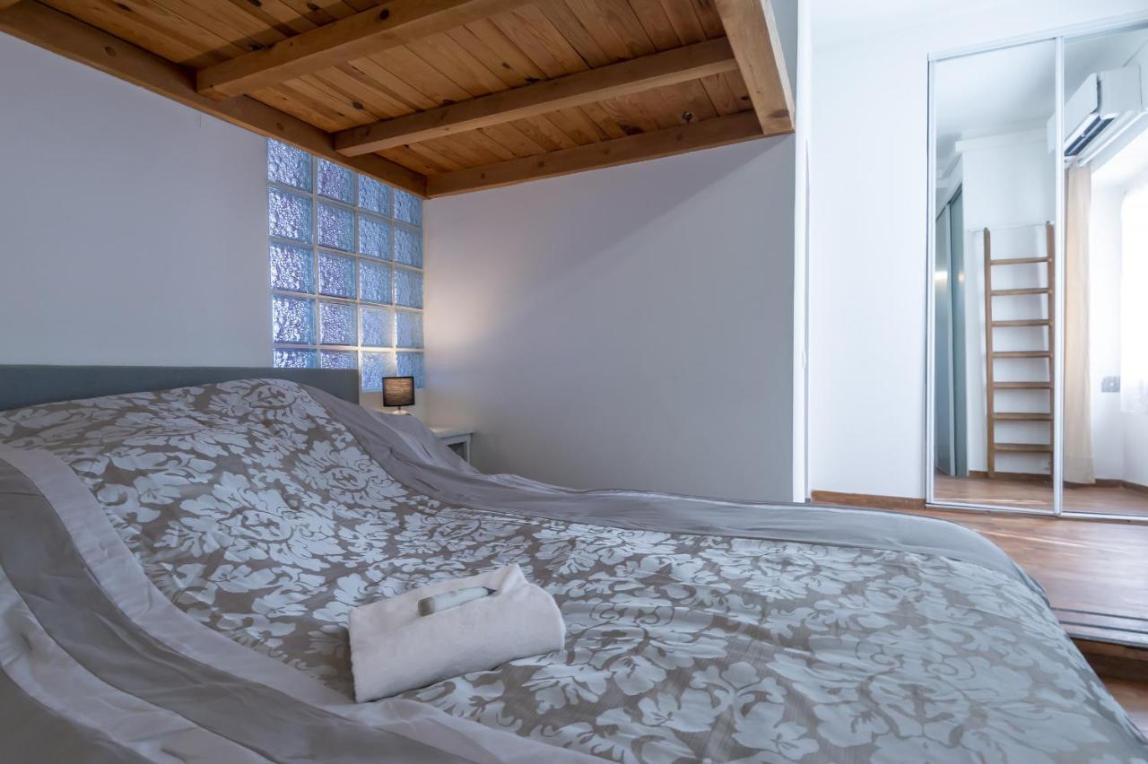 Appartamento Quartier Du Port, Jolie 2 Pièces Avec Vue Mer *